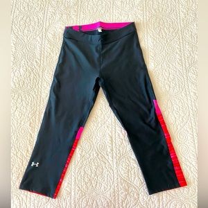 NWOT Under Armour HeatGear Armour Capri - Size M